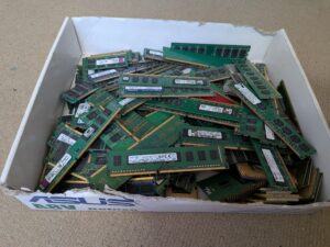 N8N’s RAM Addiction: Why Your ‘Free’ ETL Tool is Eating Your Server Alive