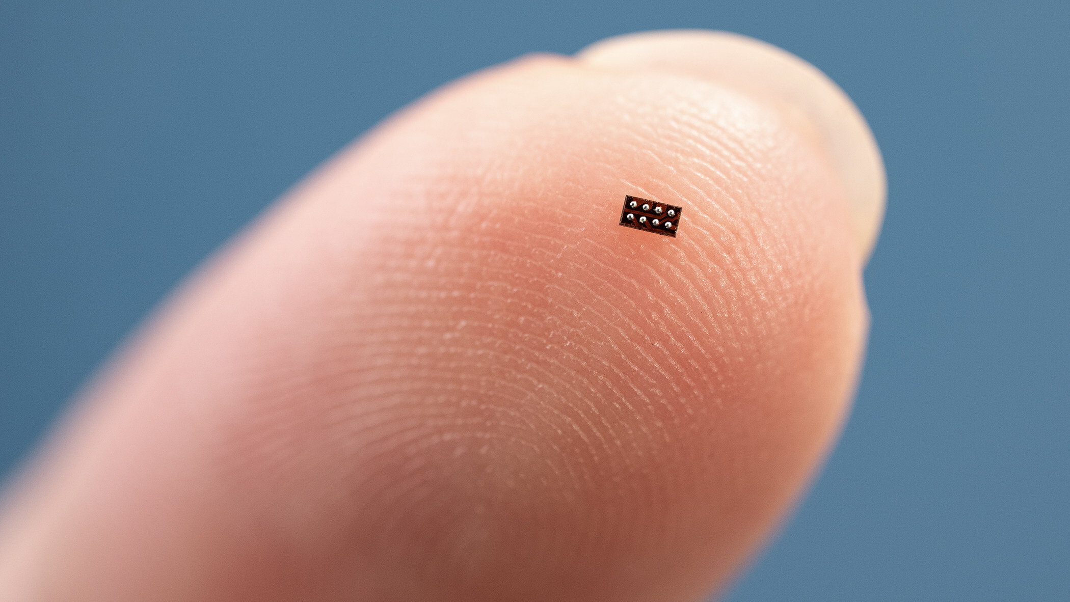 Small LLMs Are Eating the World: The Quiet Edge AI Revolution Nobody’s Talking About