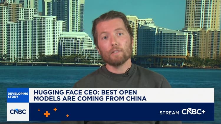 Hugging Face CEO Clément Delangue on CNBC warning that China is winning the AI race due to open-source adoption